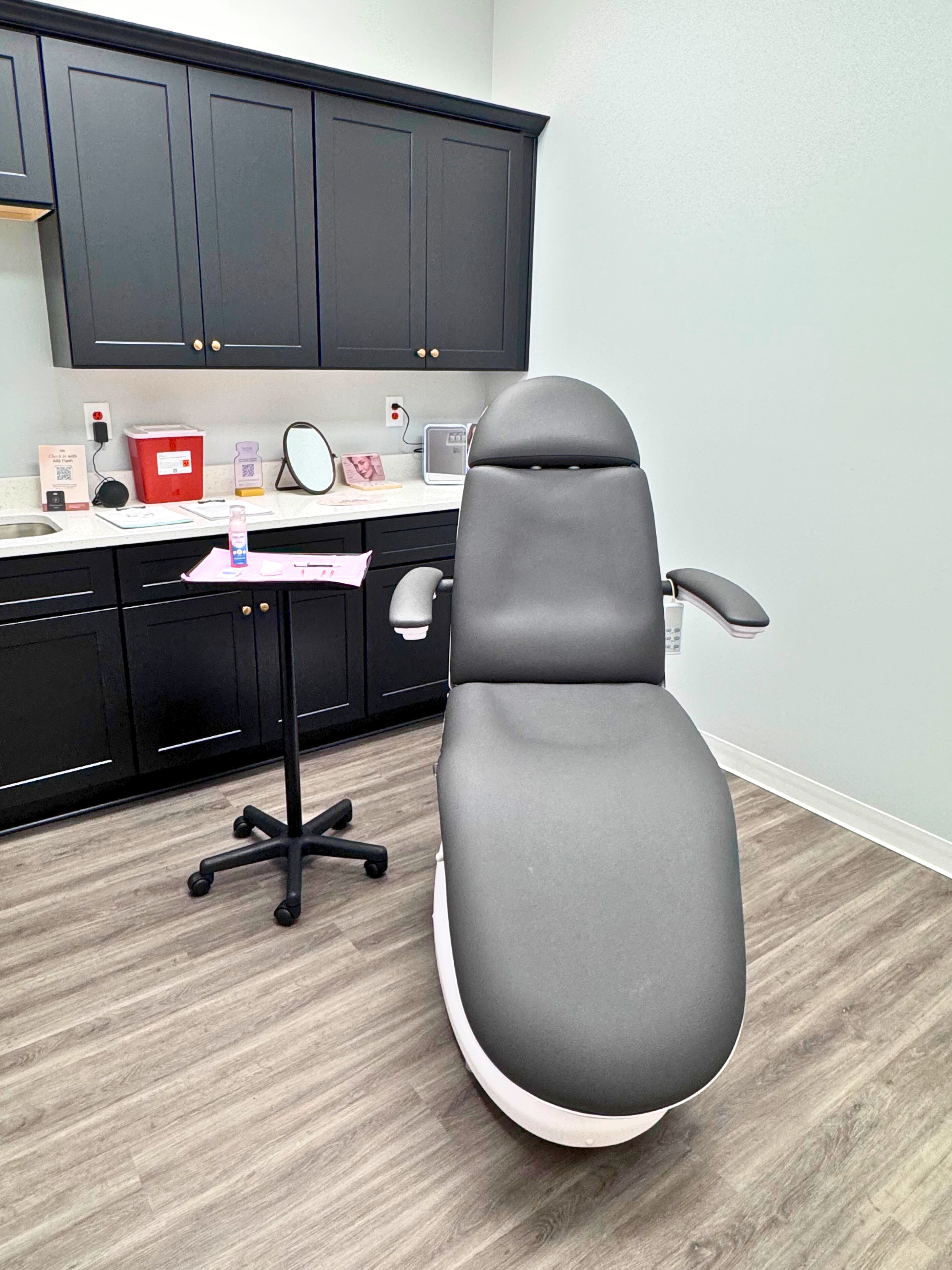 Comfortable aesthetics suite at Elite Aesthetics designed for Botox and dermal filler treatments